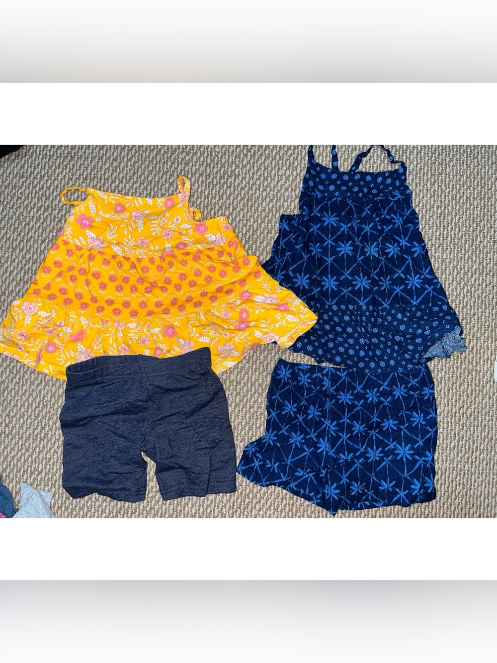 Girls size 4 carters sets